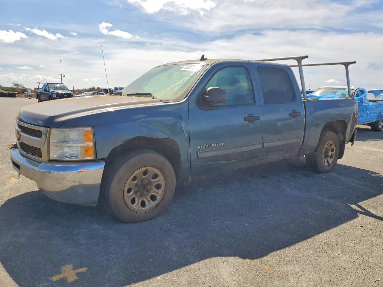 Salvage Chevrolet Silverado Image
