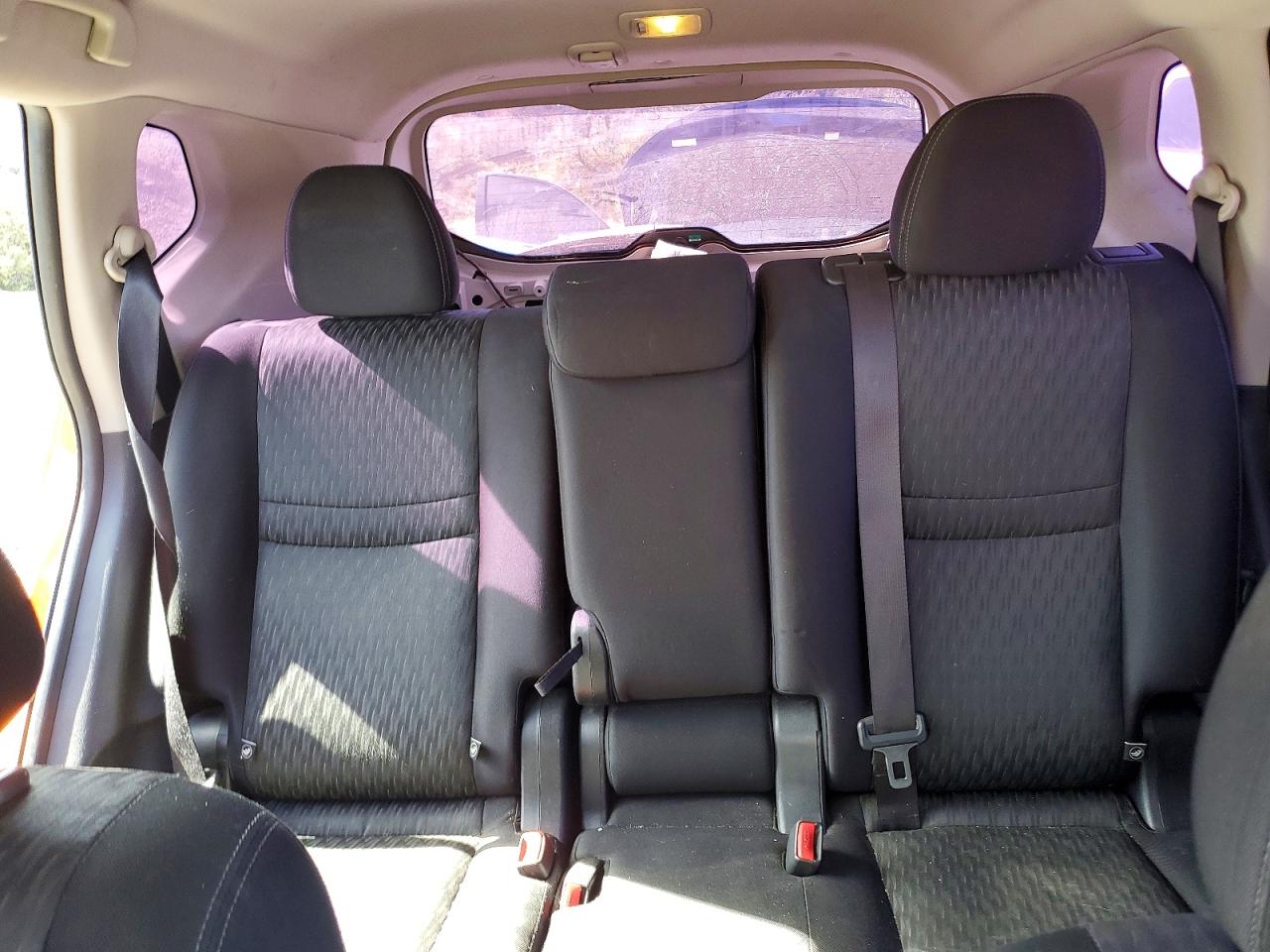 Nissan Rogue S