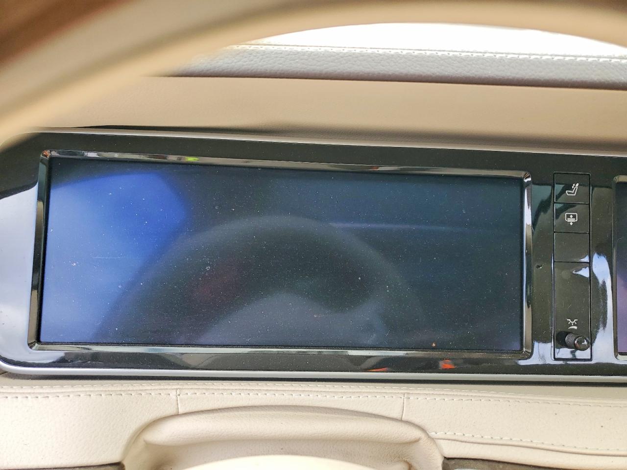Mercedes-Benz S-Class 550