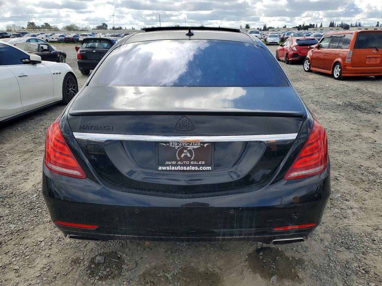 Mercedes-Benz S-Class 550