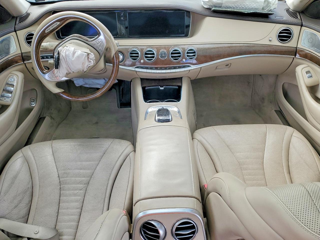 Mercedes-Benz S-Class 550