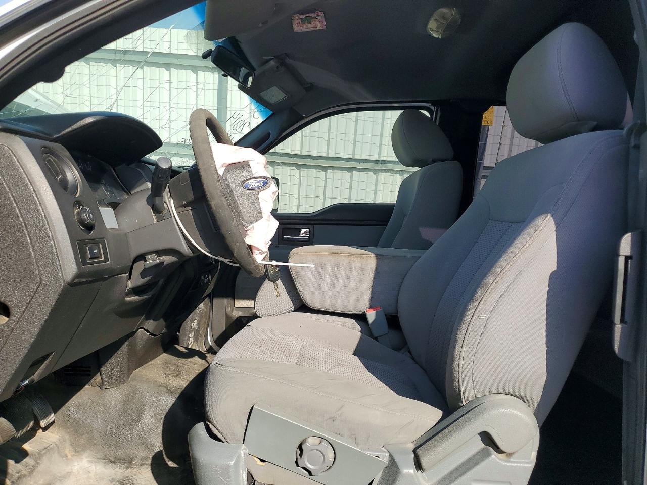 Ford F-150 Super Cab