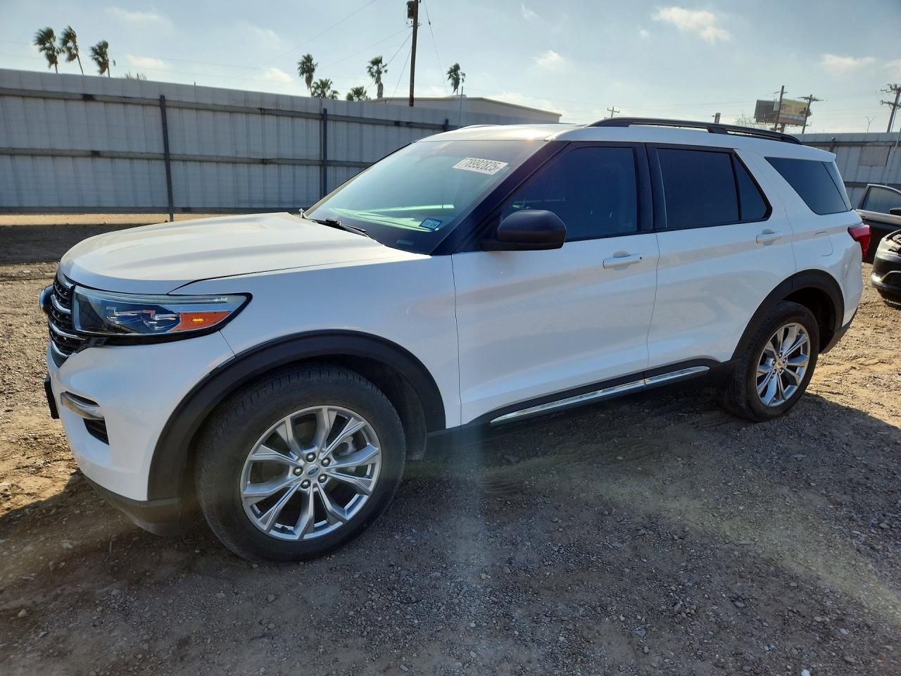 Salvage Ford Explorer Image