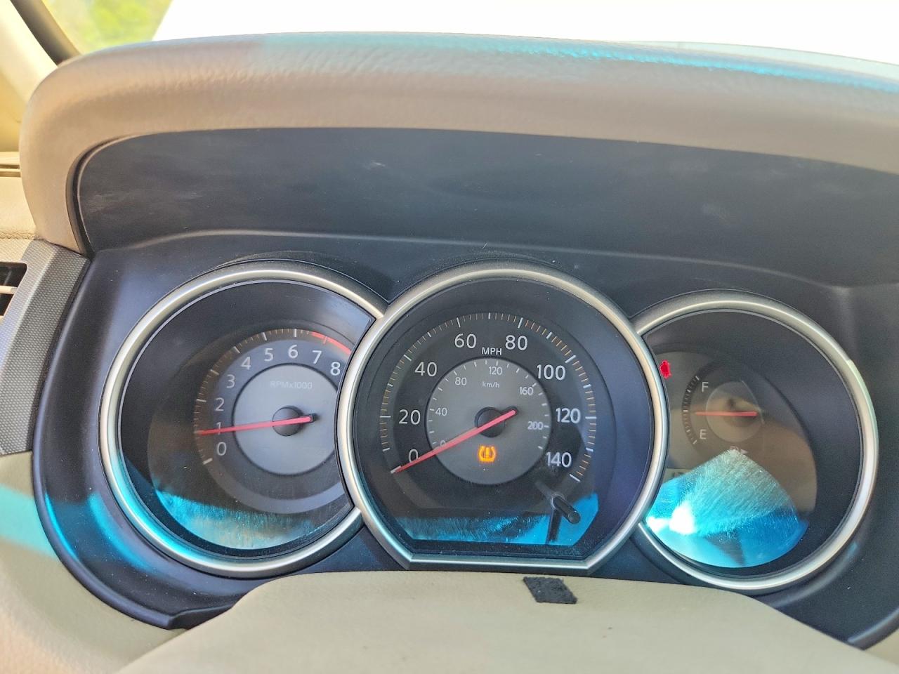 Nissan Versa 1.8 S