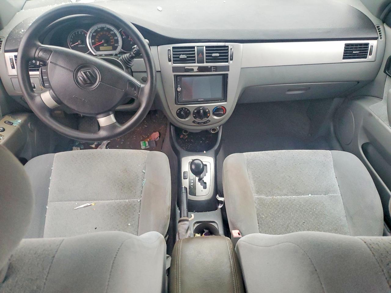 Suzuki Forenza S