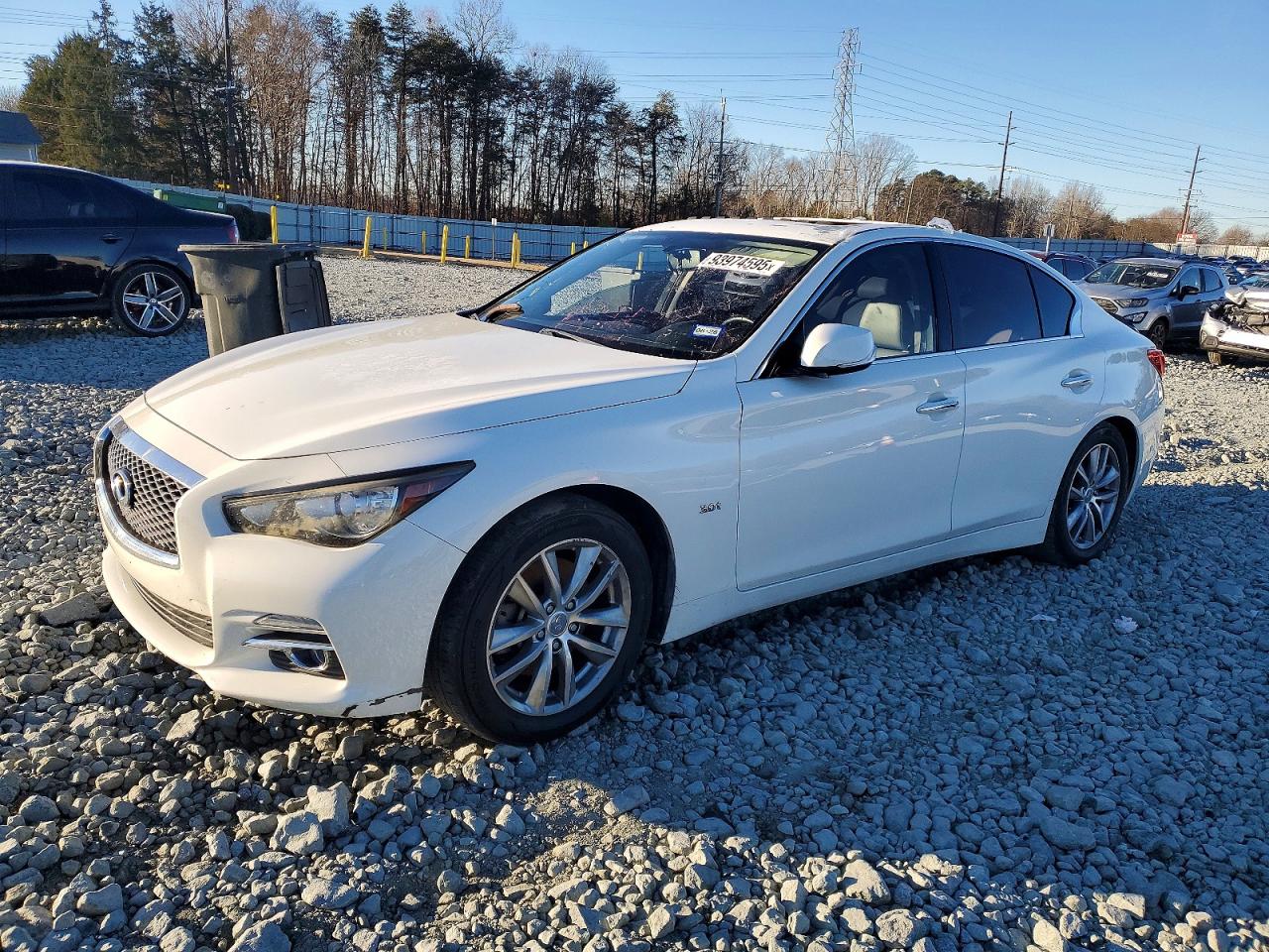 Salvage INFINITI Q50 Image