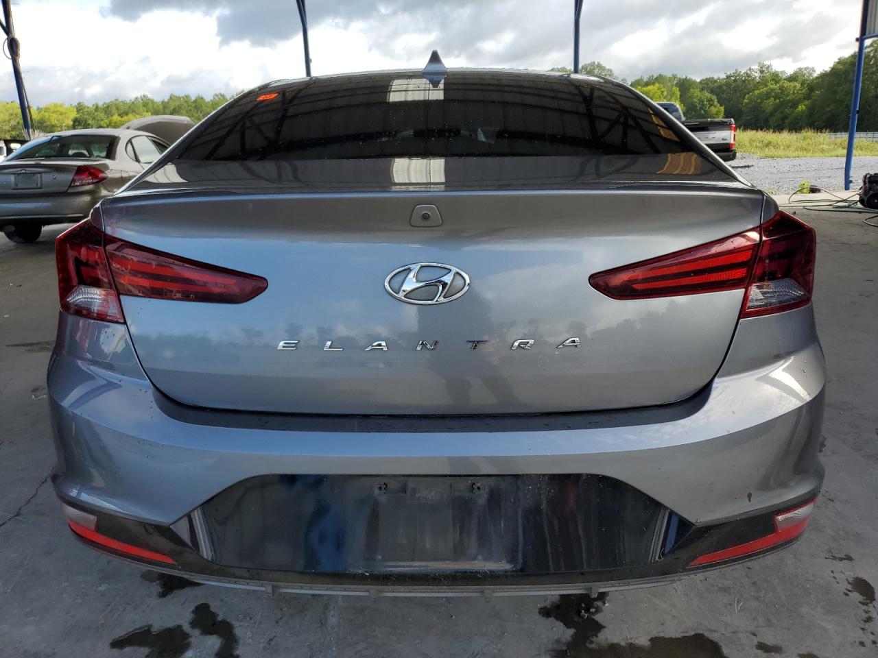 Hyundai ELANTRA Sel