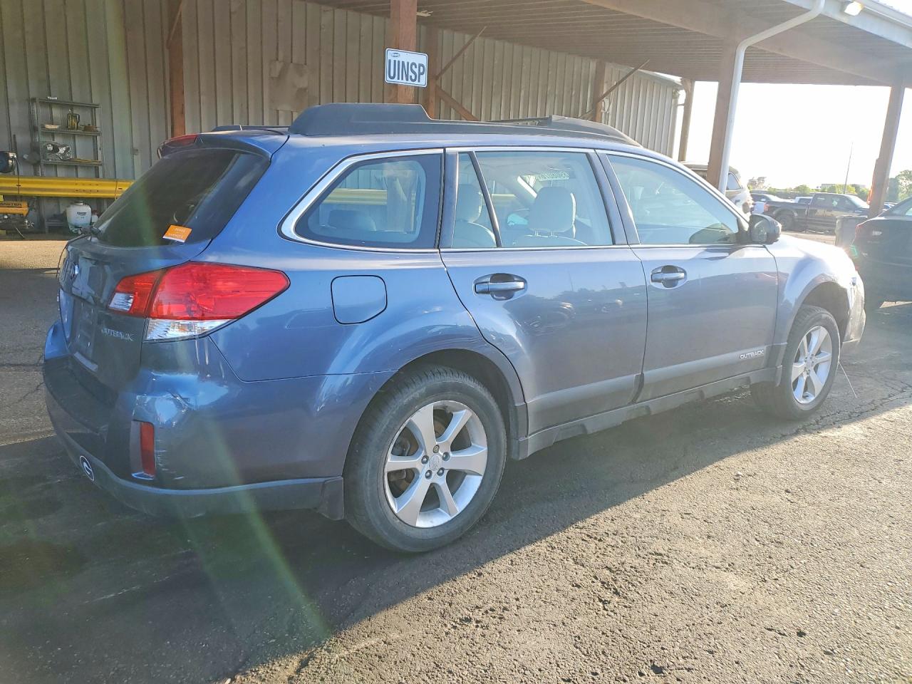 Subaru Outback 2.5i