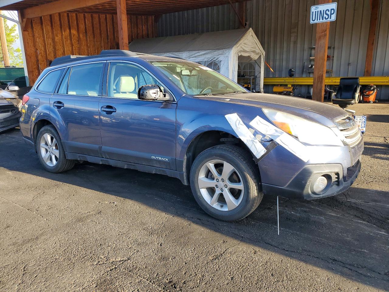 Subaru Outback 2.5i