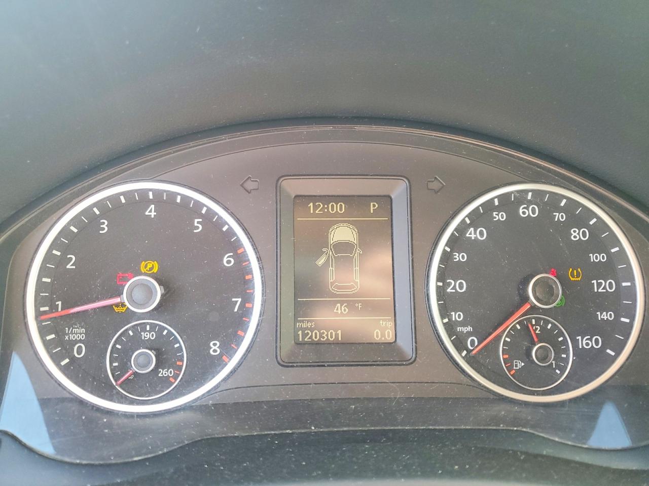 Volkswagen Tiguan S