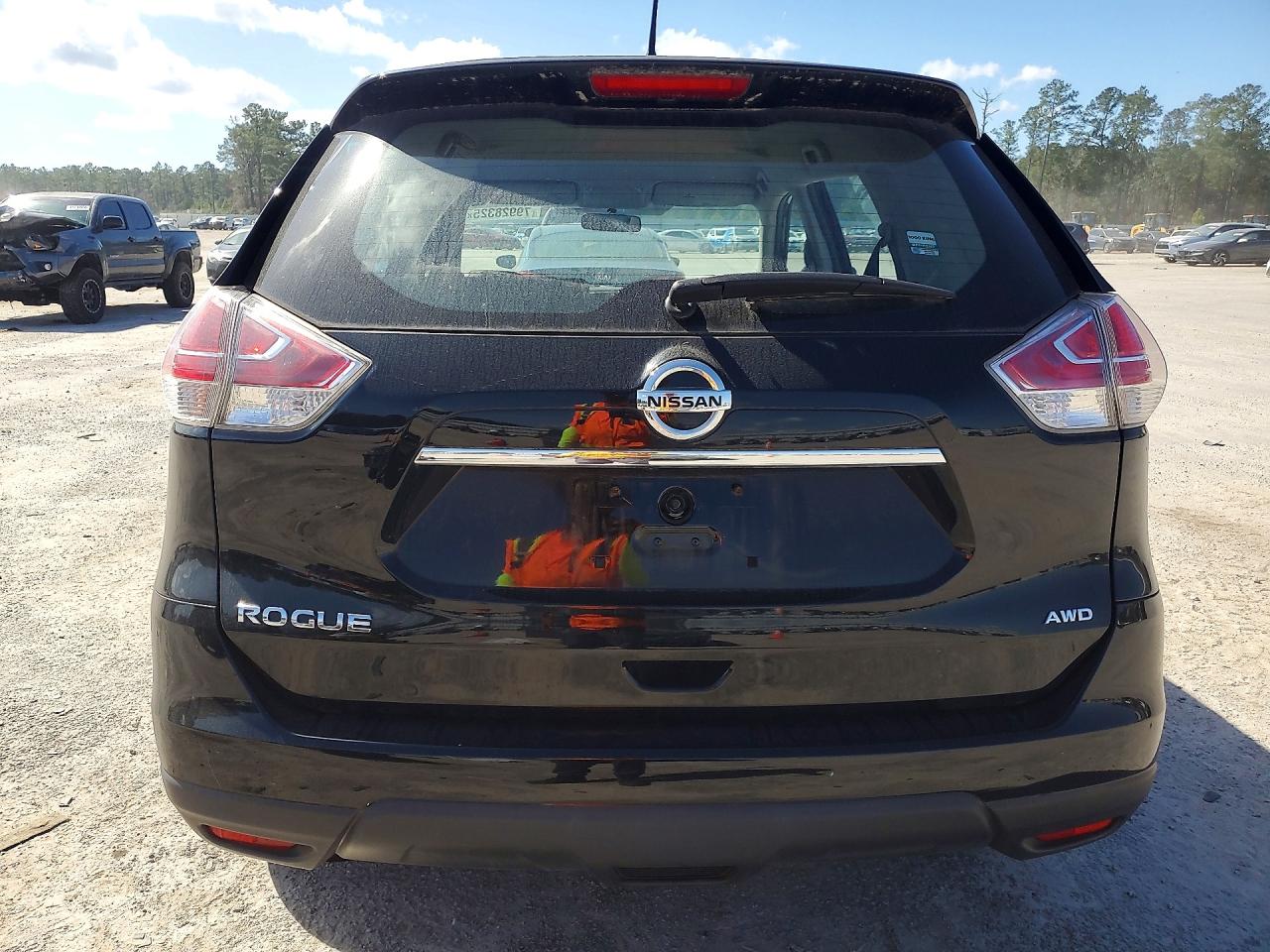 Nissan Rogue S