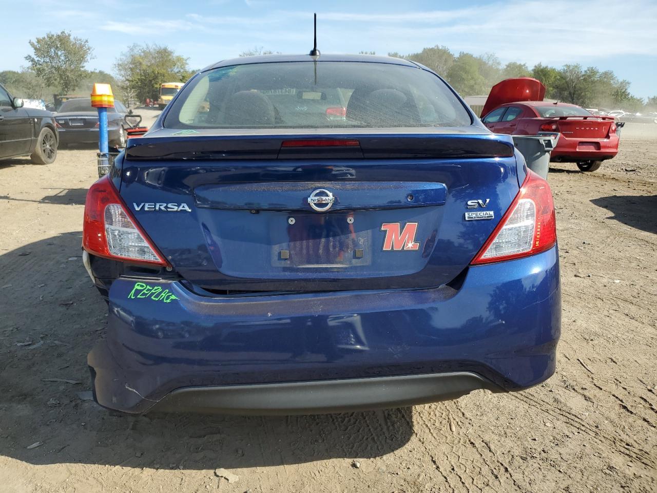 Nissan Versa S