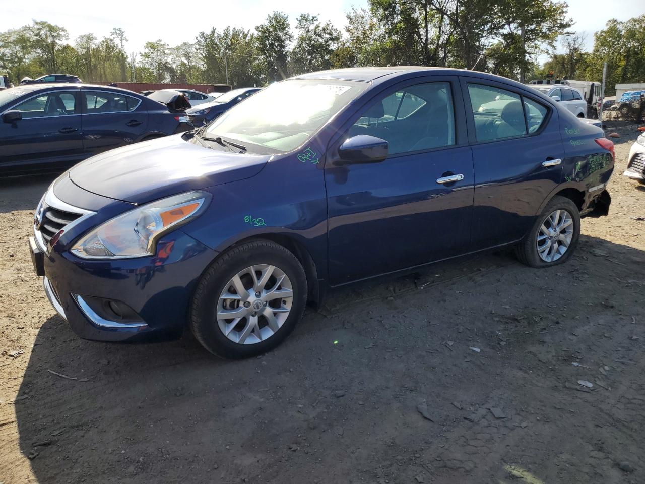 Salvage Nissan Versa Image