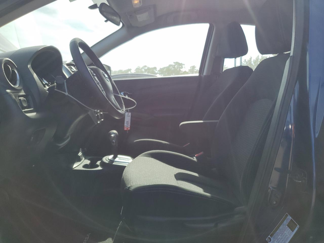 Nissan Versa S