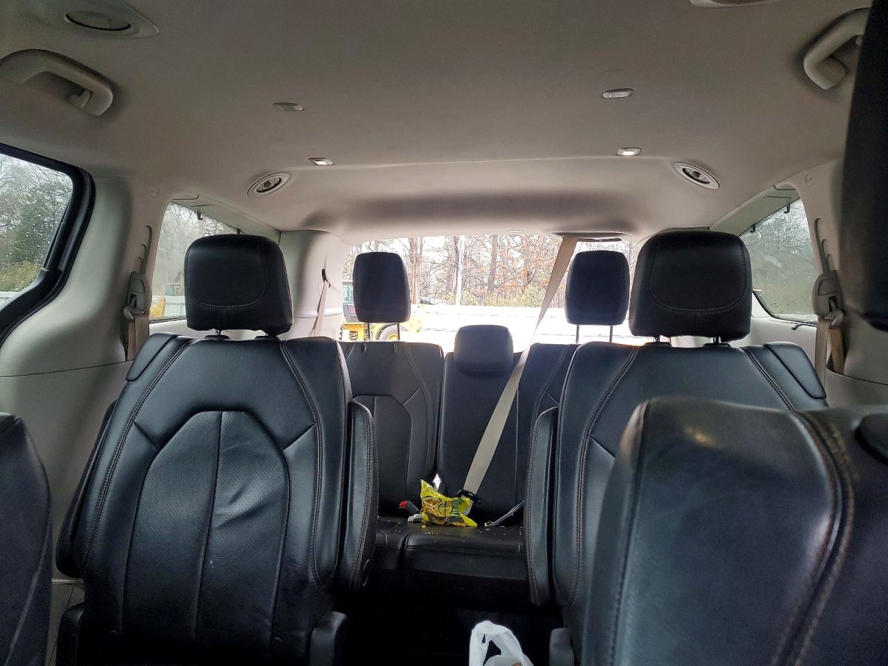 Chrysler Pacifica Touring L