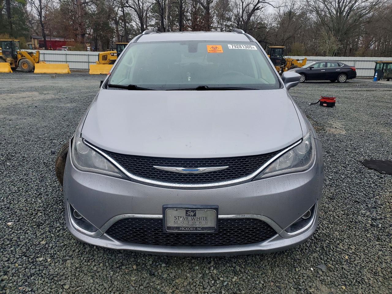 Chrysler Pacifica Touring L