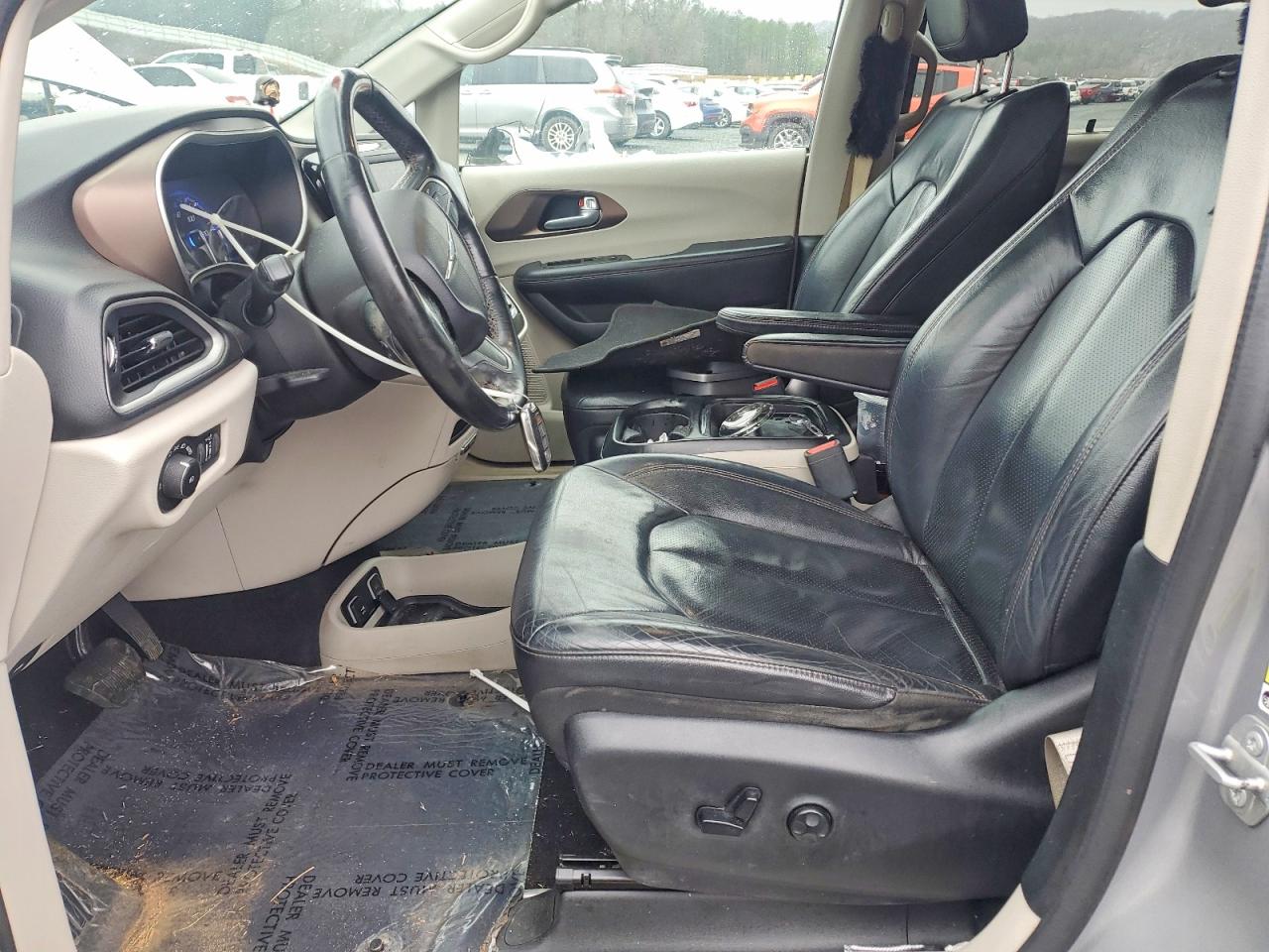 Chrysler Pacifica Touring L