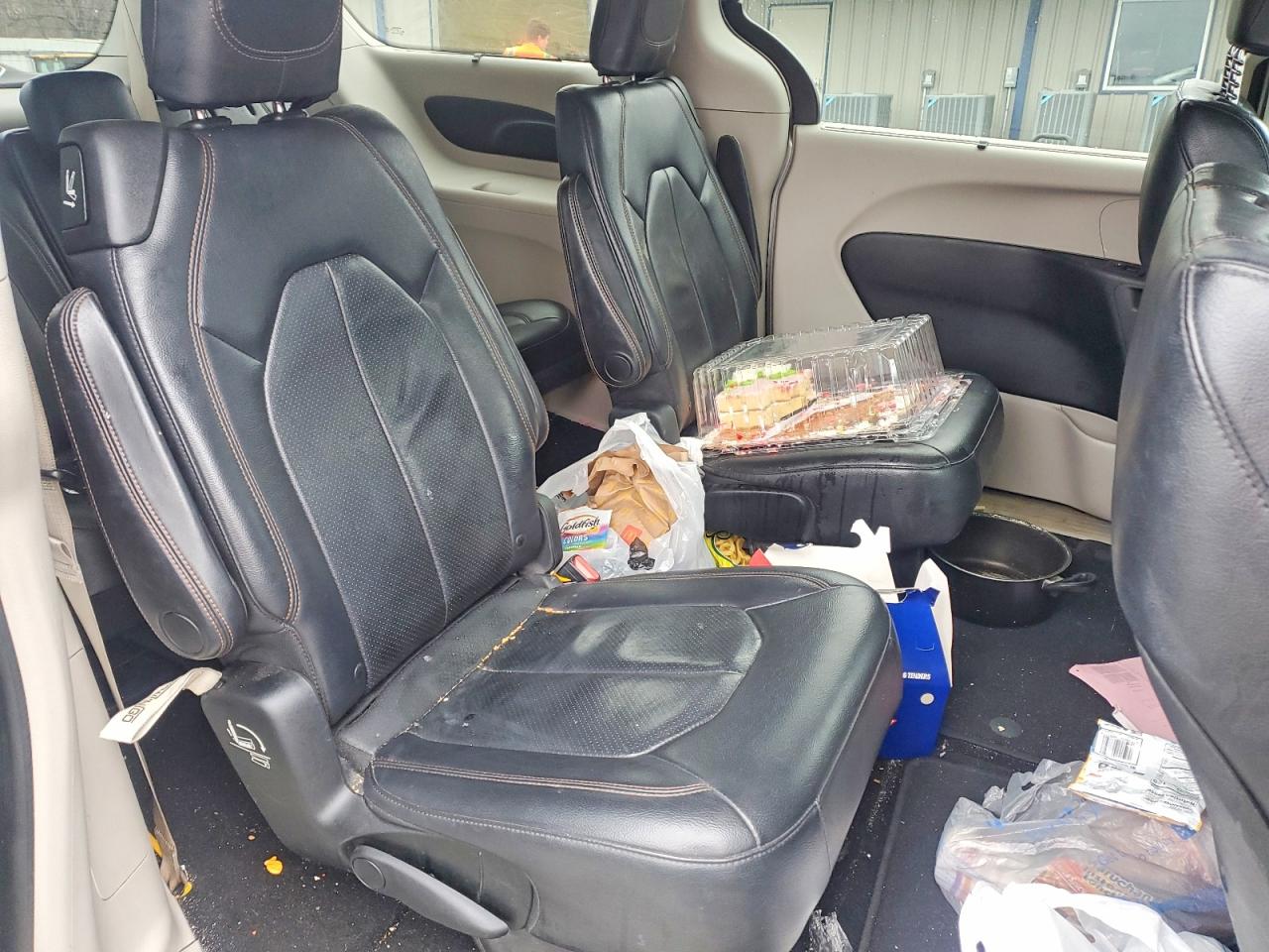 Chrysler Pacifica Touring L