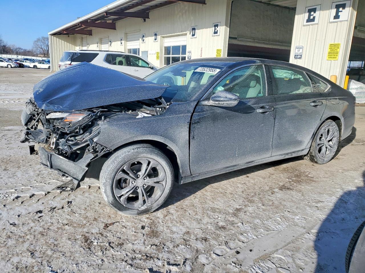Salvage Honda Accord Image