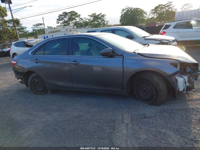Toyota Camry Le