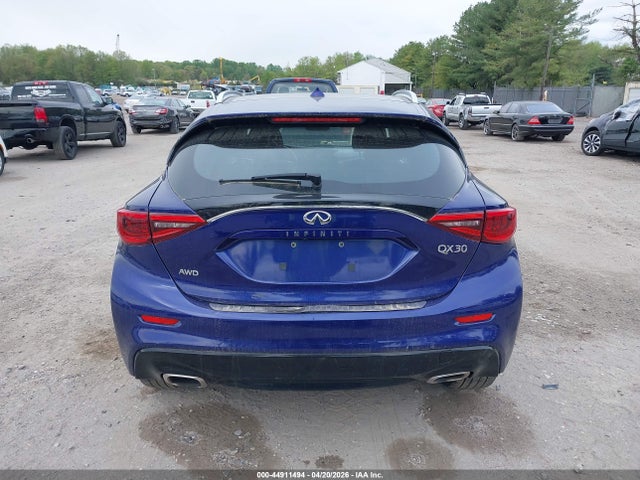 INFINITI Qx Premium