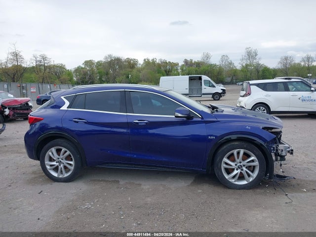 INFINITI Qx Premium