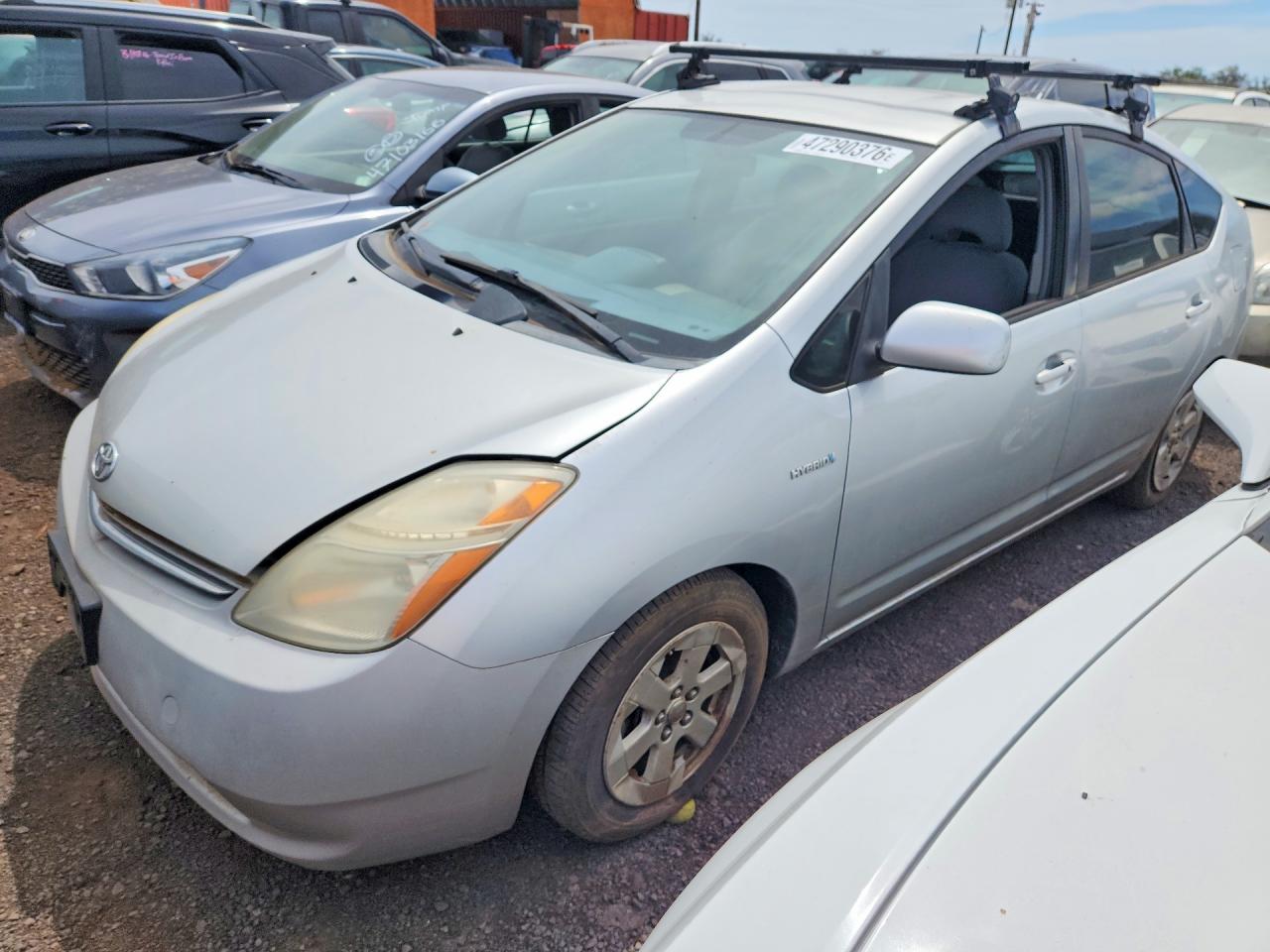 Salvage Toyota Prius Image