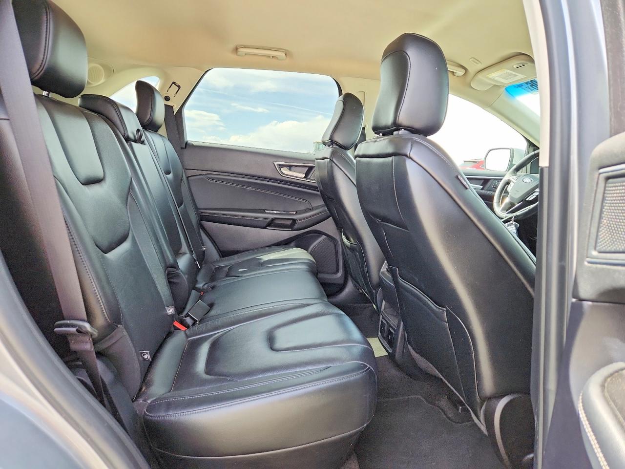 Ford Edge Titanium