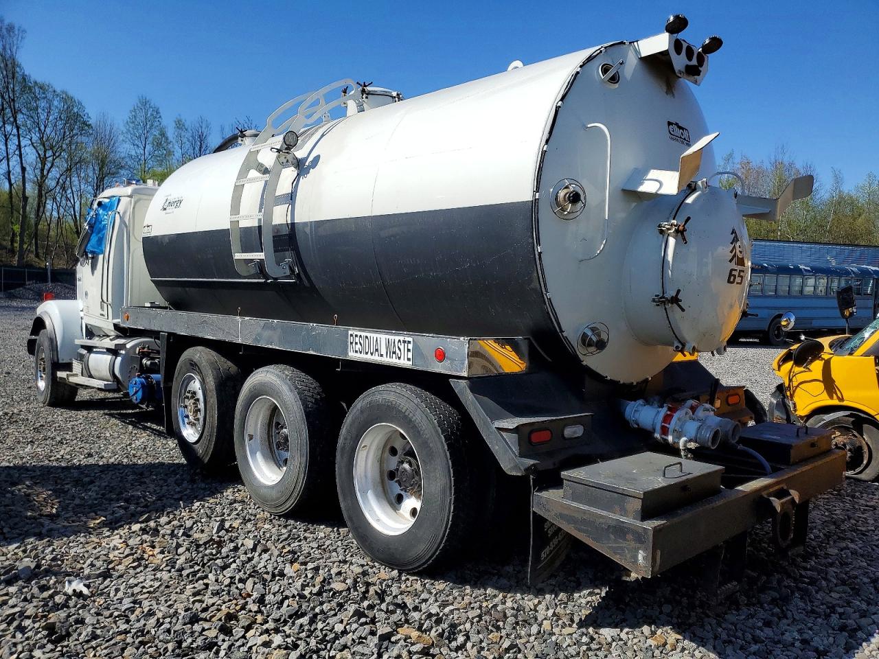Western Star Auto Car Conventional 4900fa