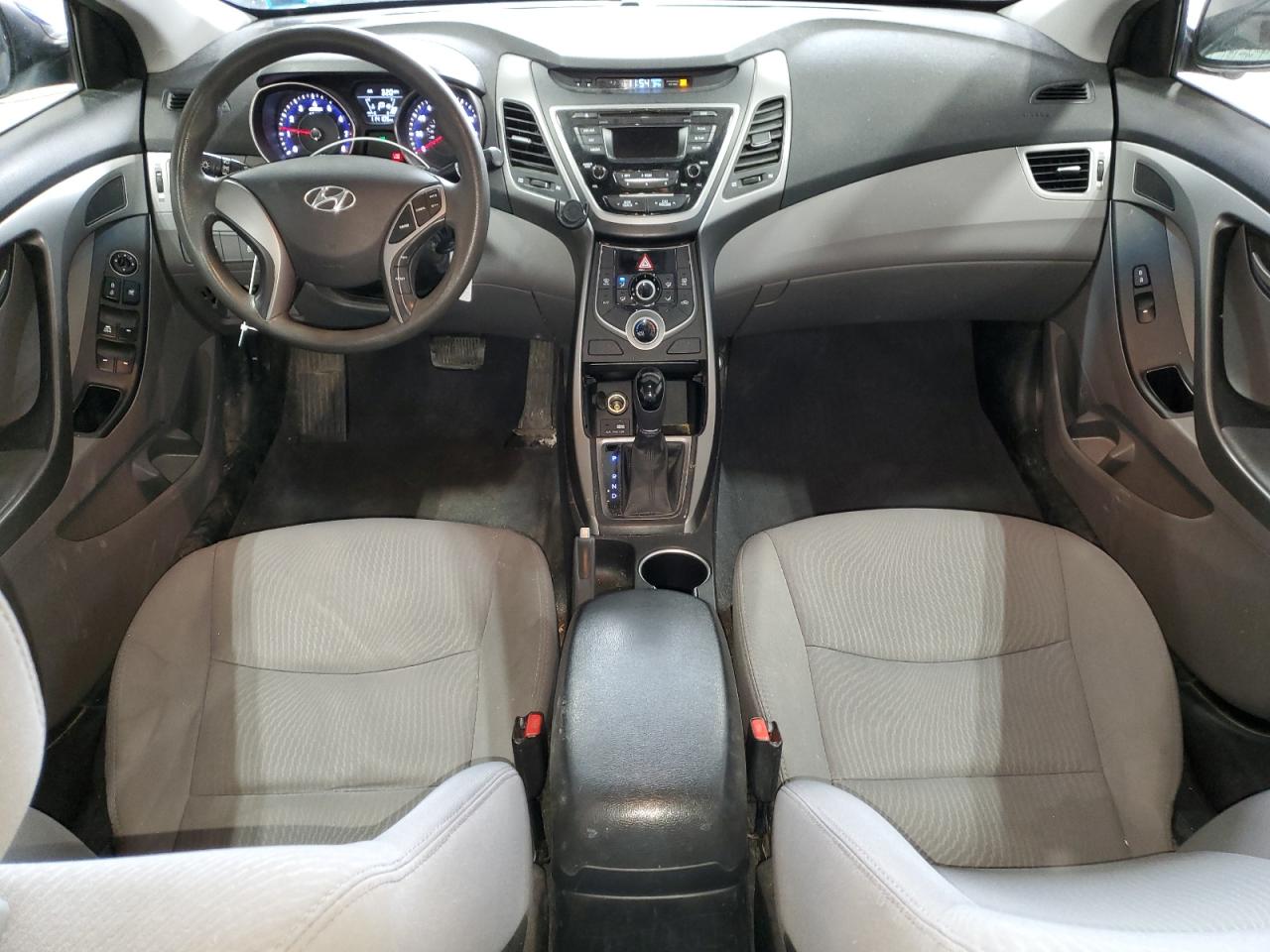 Hyundai ELANTRA Se