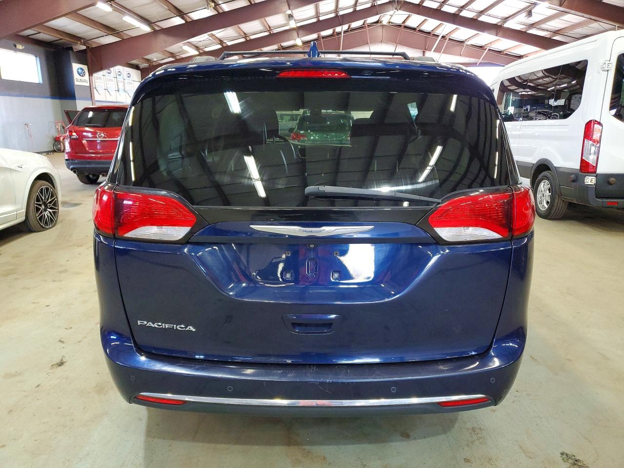 Chrysler Pacifica Touring L