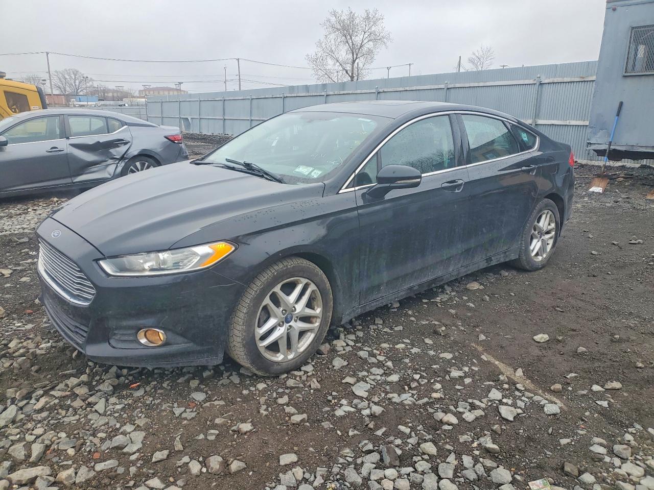 Salvage Ford Fusion Image