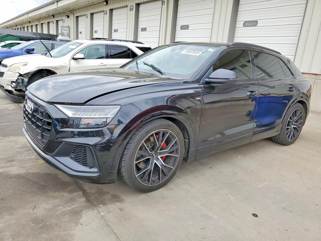 Salvage Audi Q8 Image