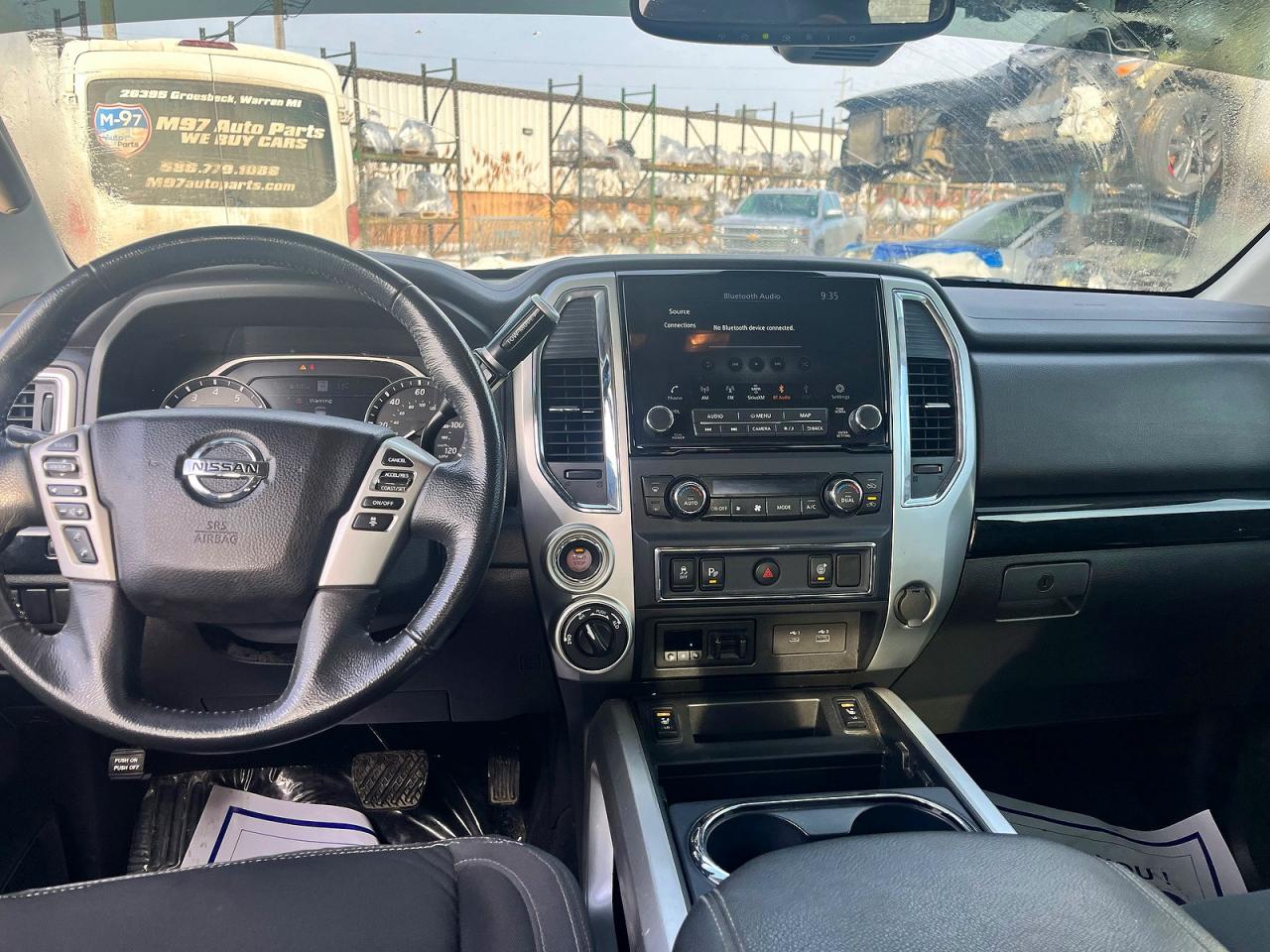 Nissan Titan Sv