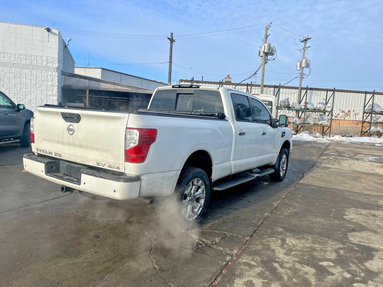Nissan Titan Sv