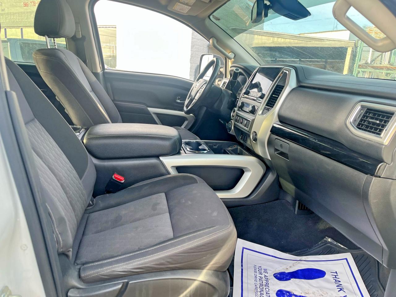 Nissan Titan Sv