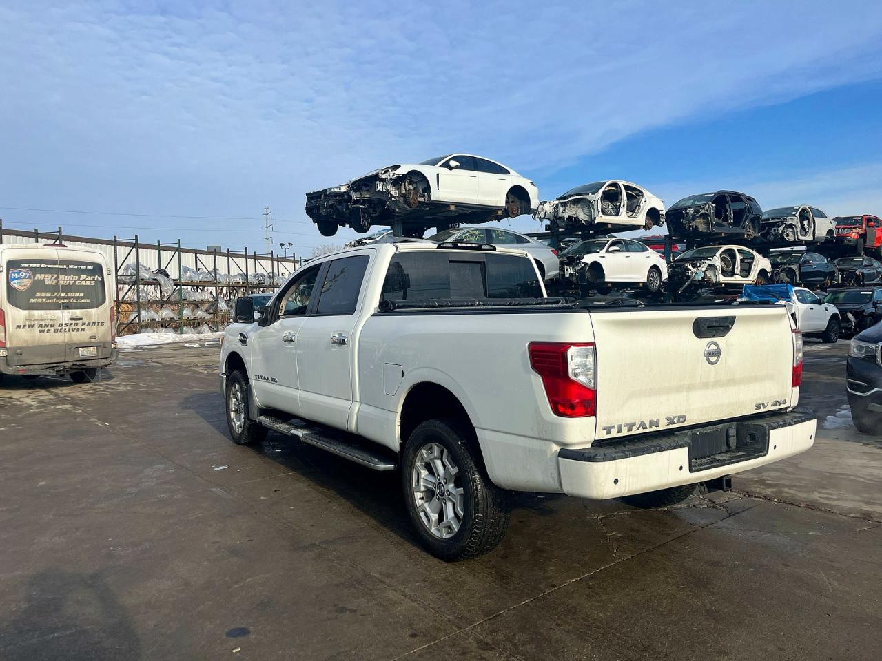 Nissan Titan Sv