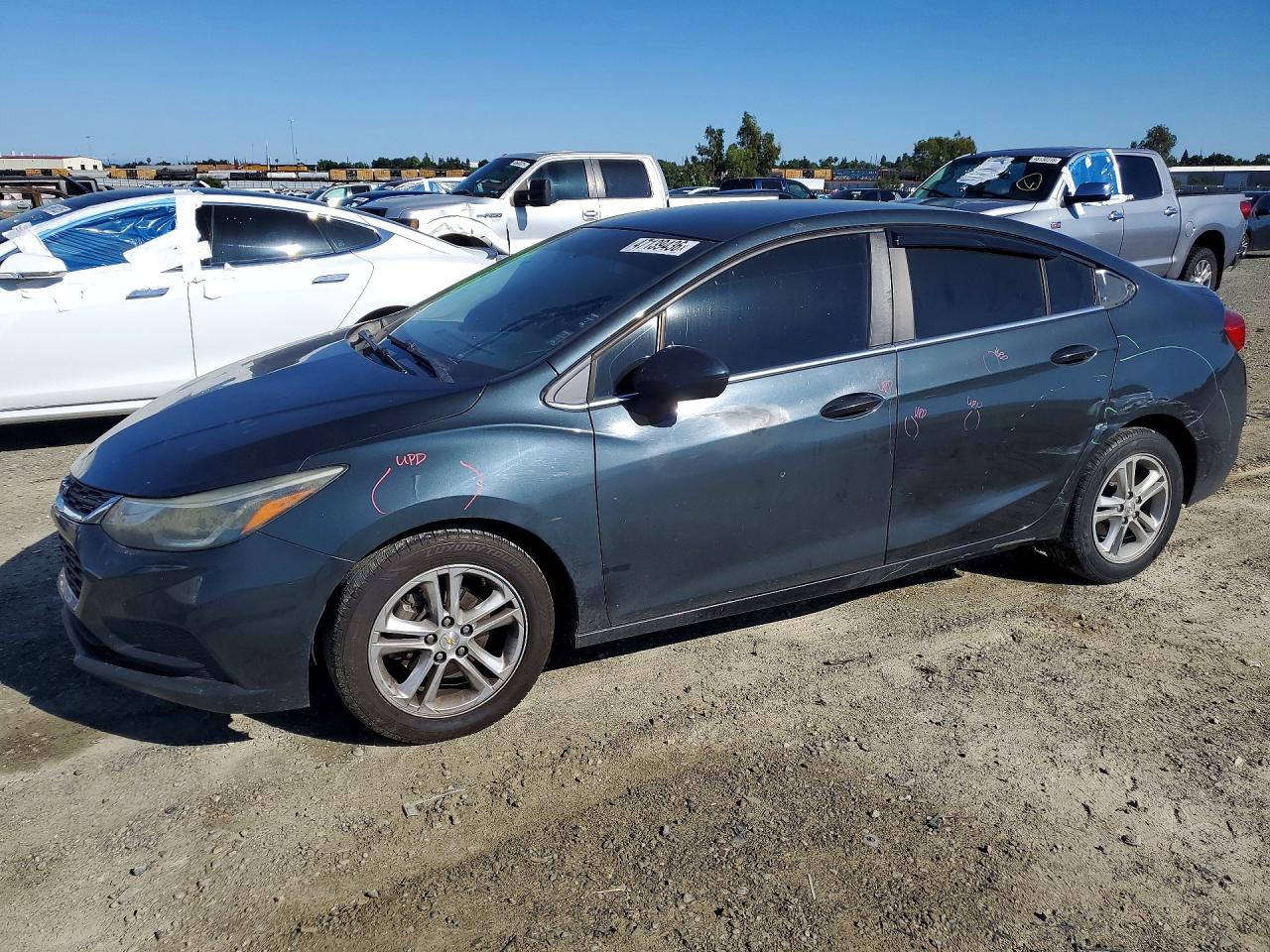 Salvage Chevrolet Cruze Image