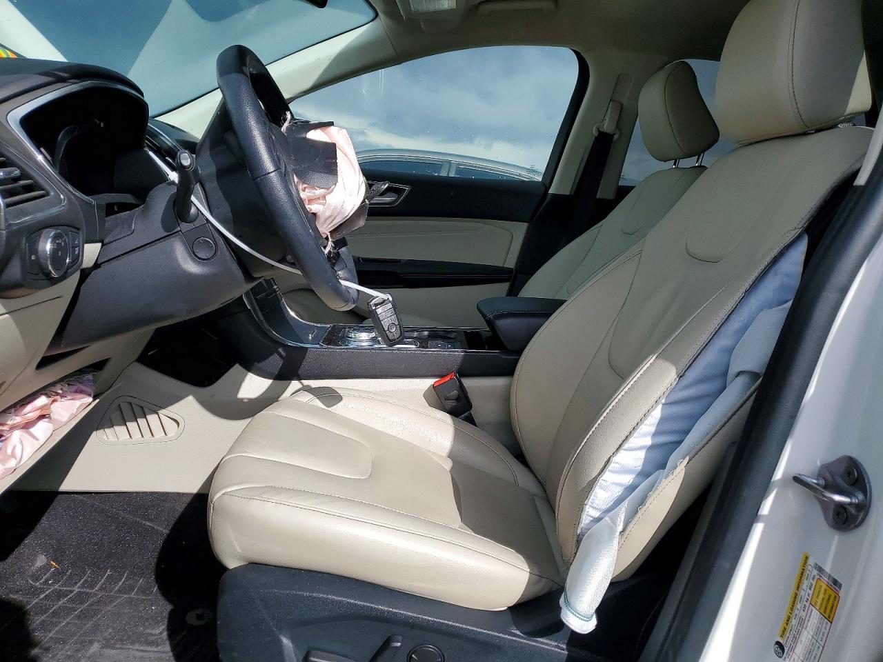 Ford Edge Titanium