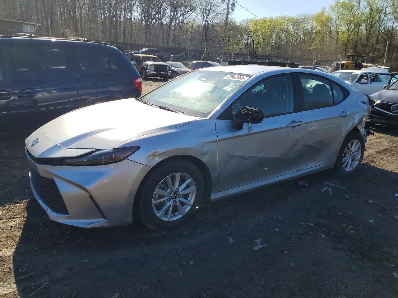 Salvage Toyota Camry Image