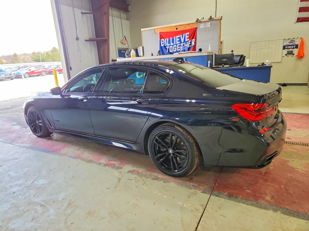 BMW 7 Series Xi