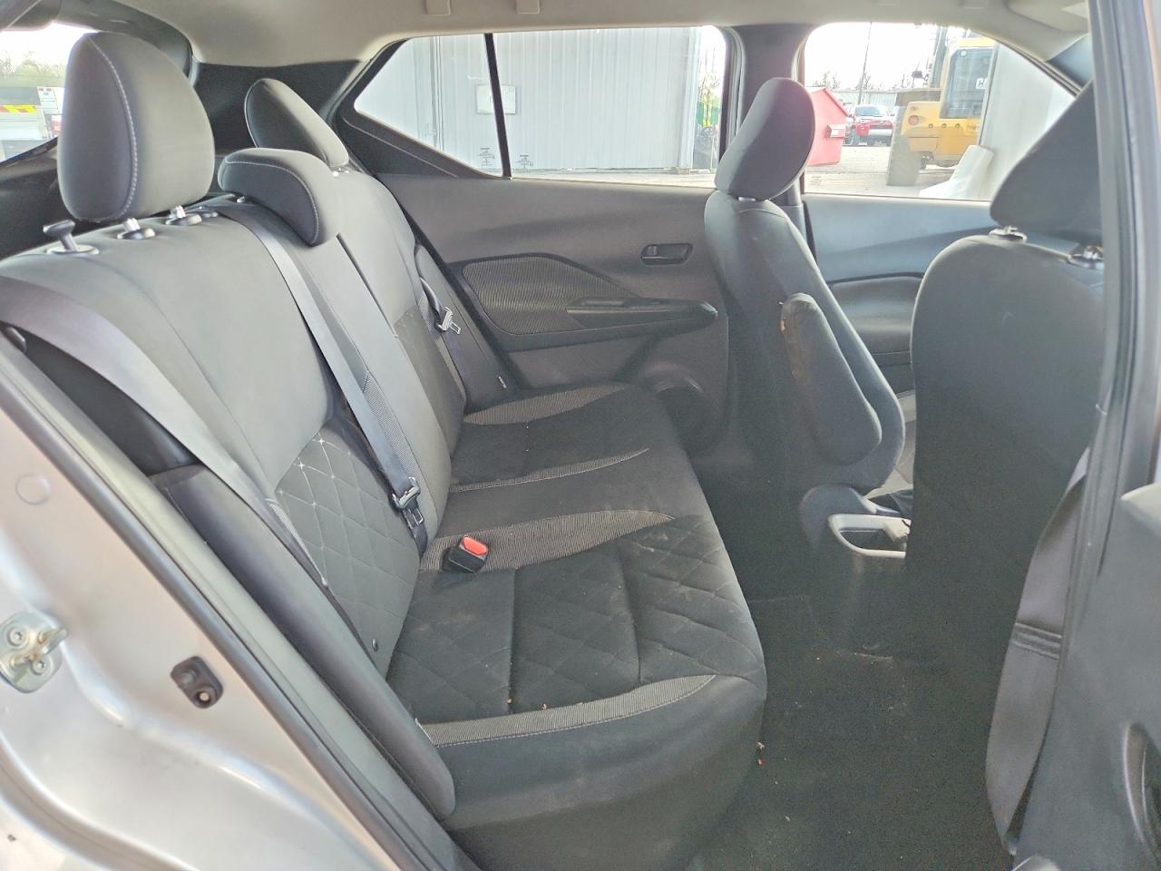 Nissan Kicks S