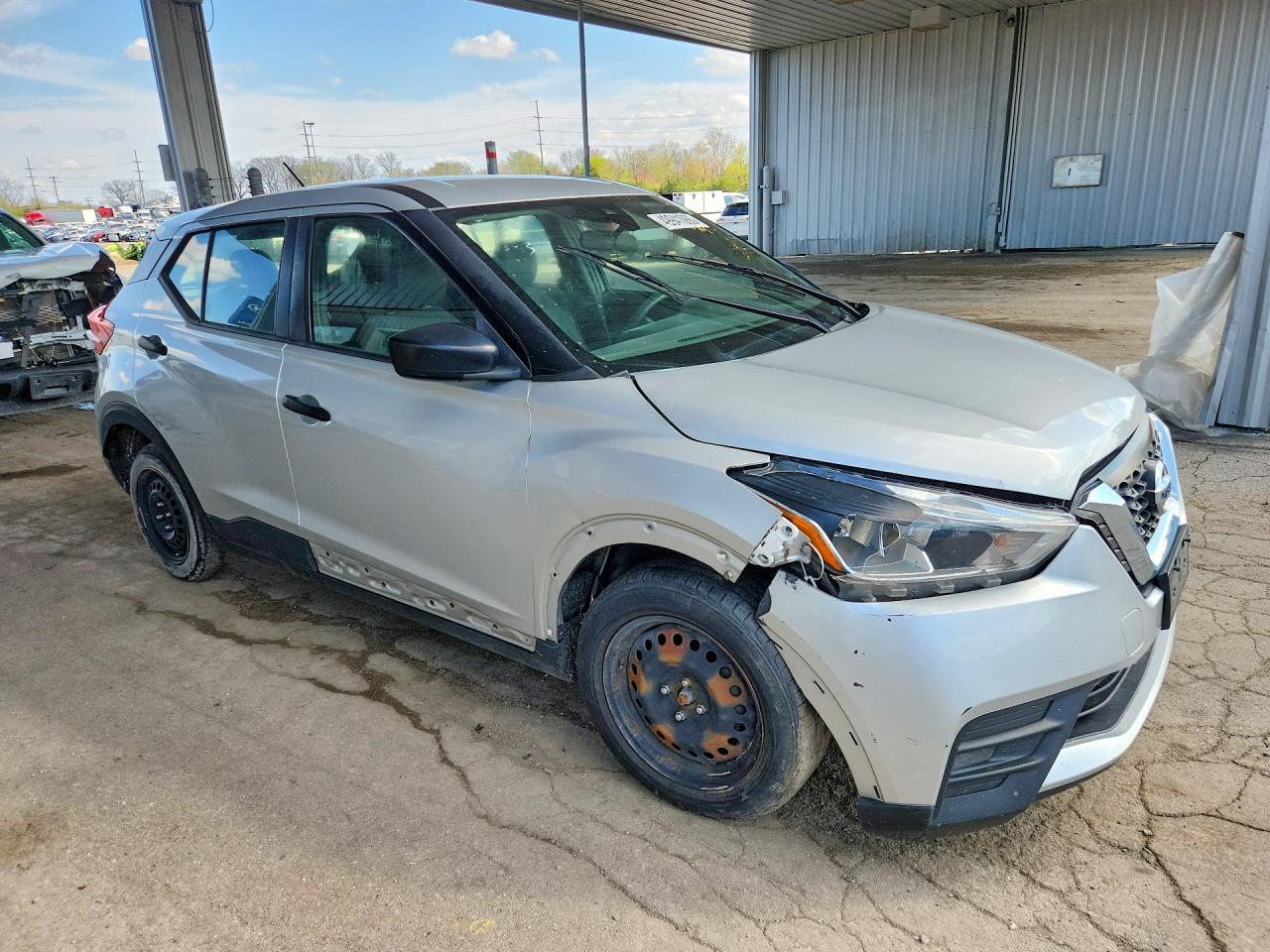 Nissan Kicks S