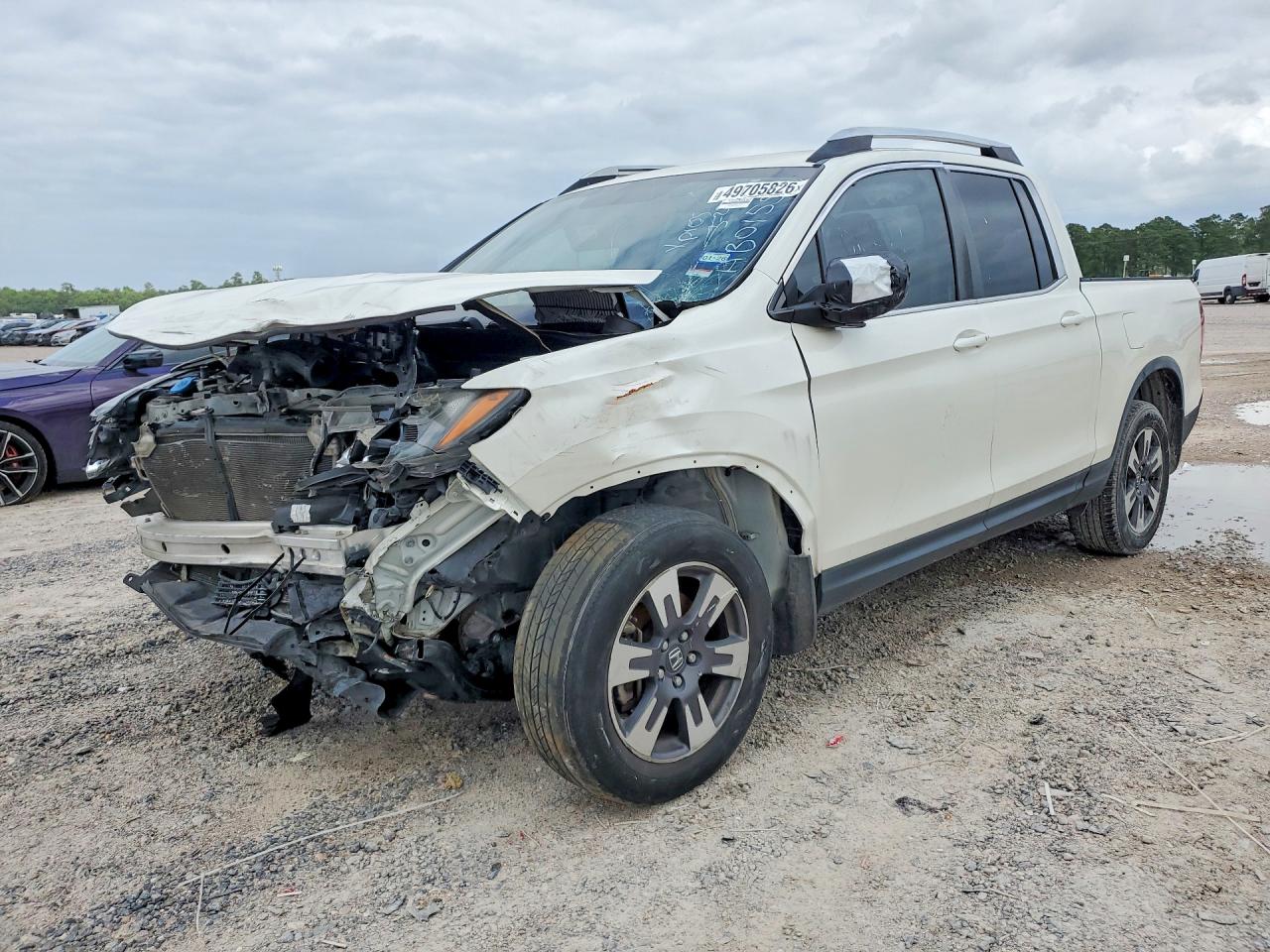 Salvage Honda Ridgeline Image