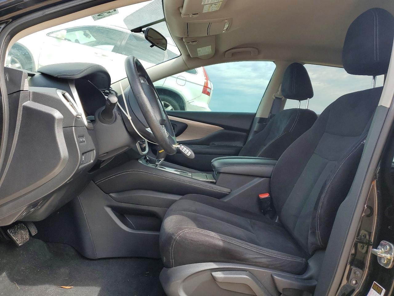 Nissan Murano S