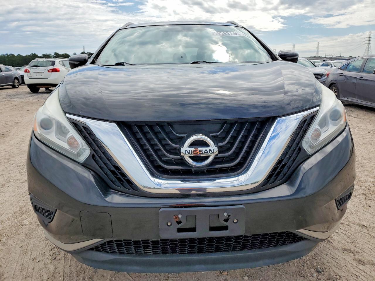 Nissan Murano S