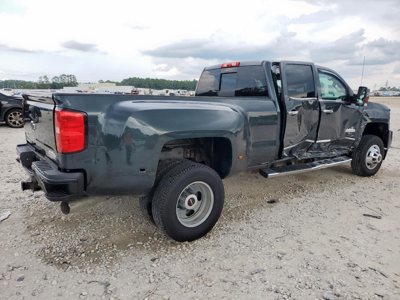 Chevrolet Silverado K3500 High Country
