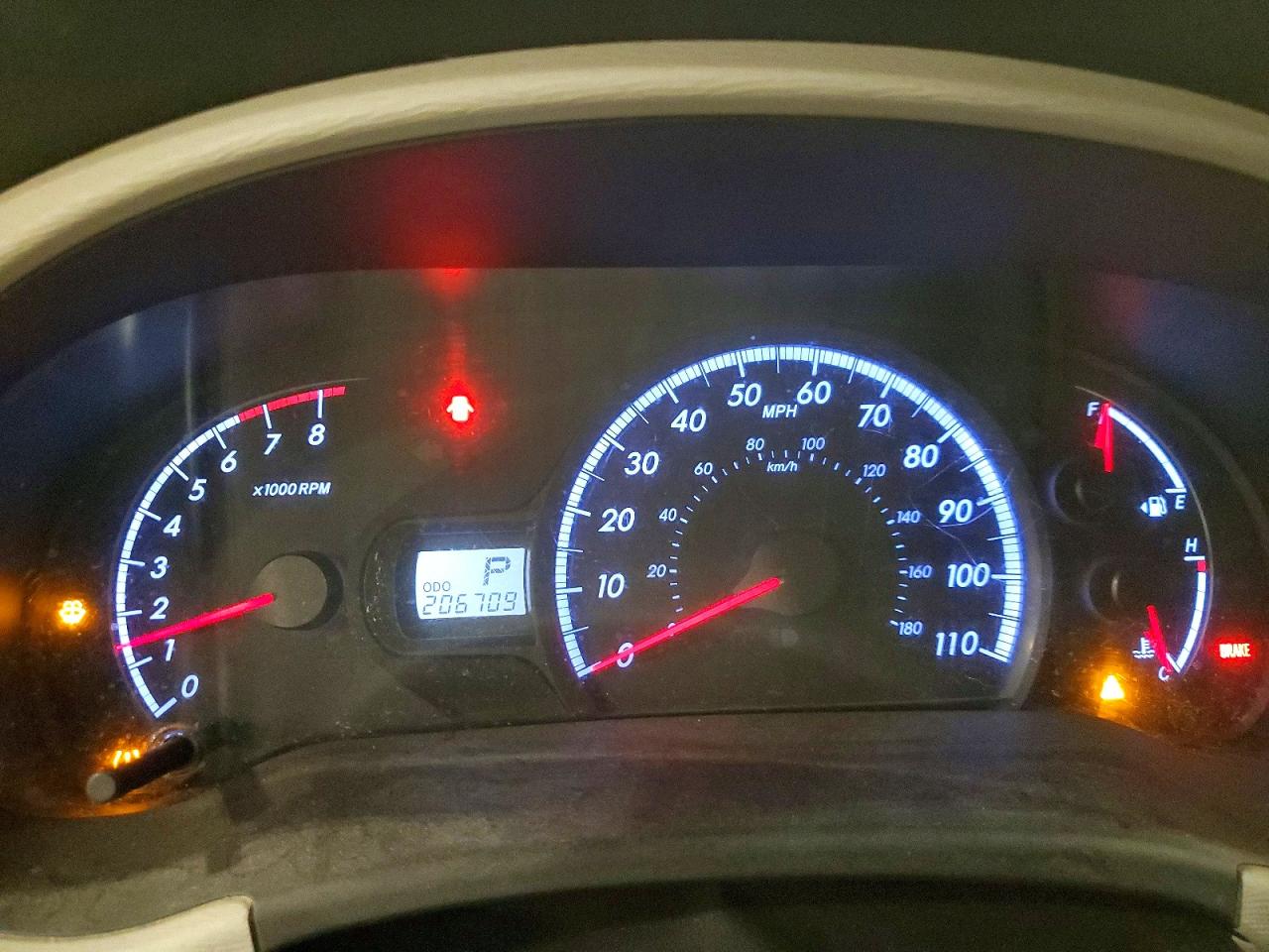 Toyota Sienna Le 8-passenger