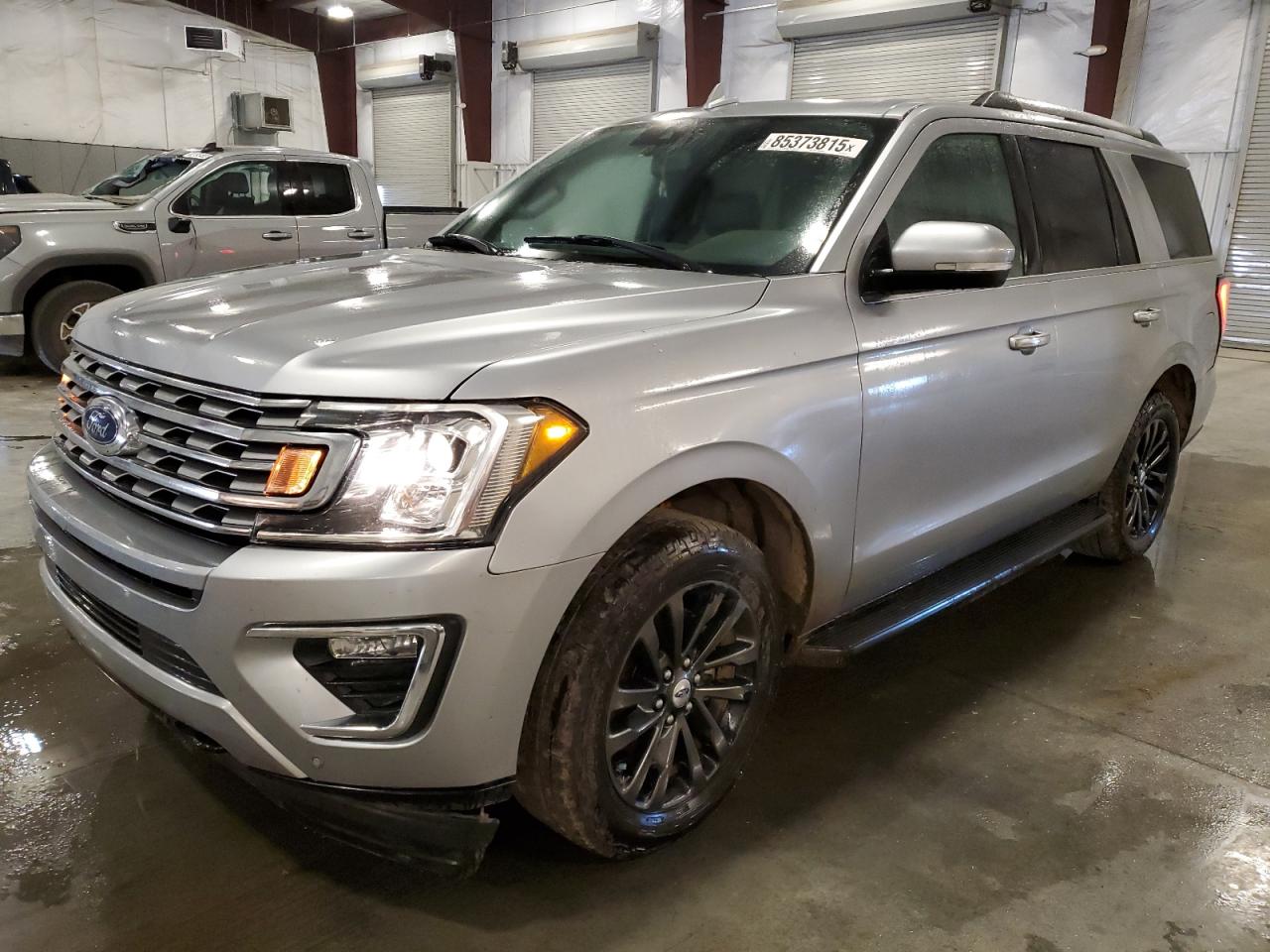 Salvage Ford Expedition Image