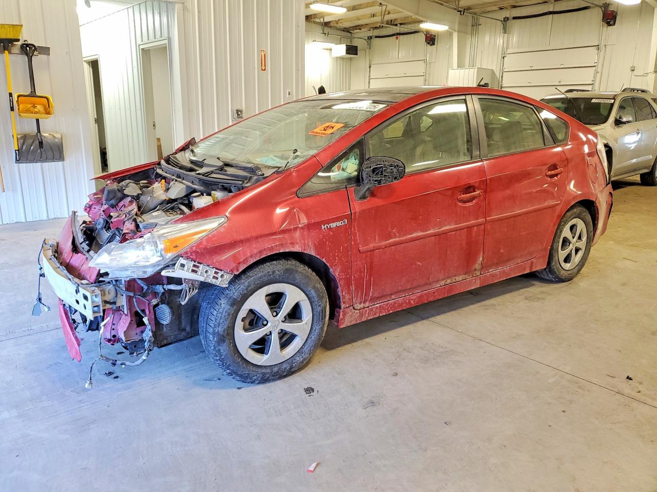 Salvage Toyota Prius Image